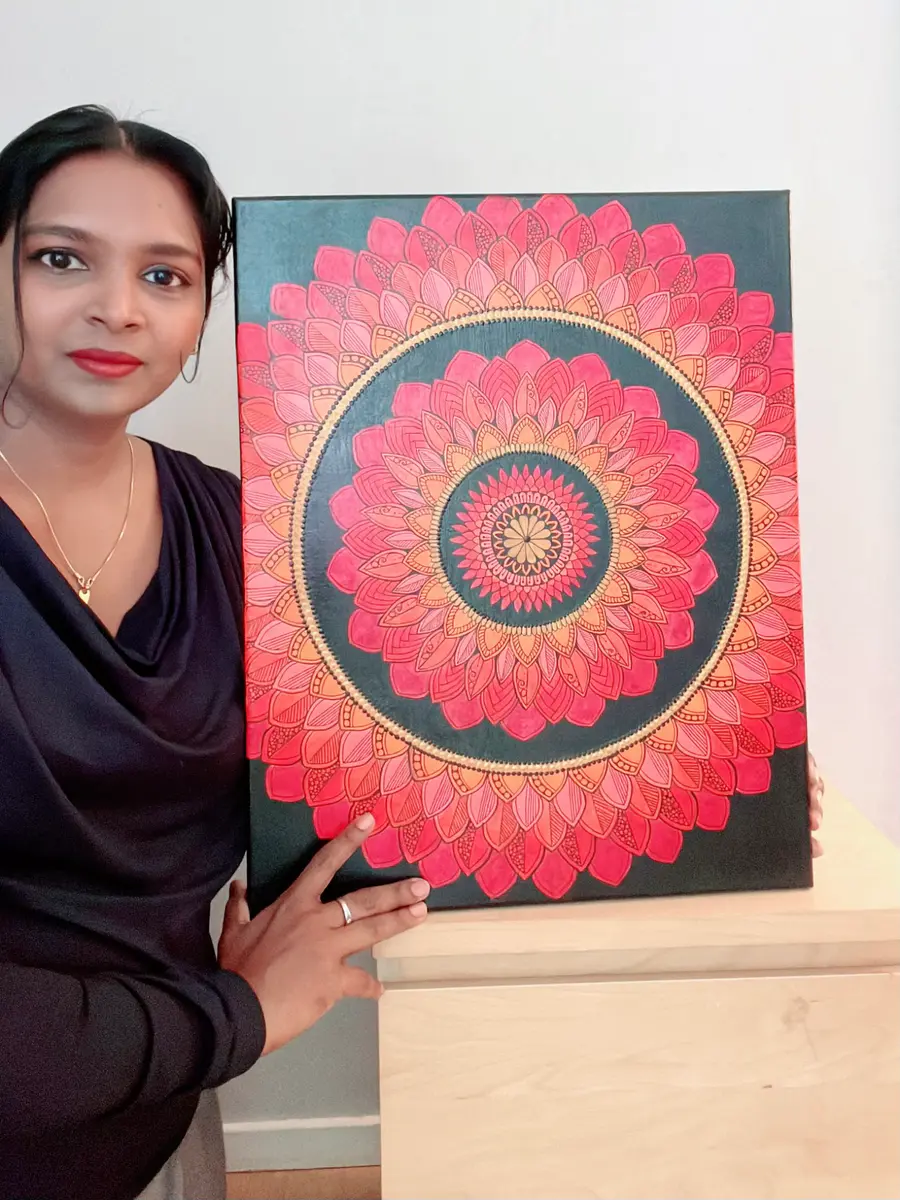 Burning mandala - Akryl - Övrigt - 40×50 cm av Neethu Krishnan
